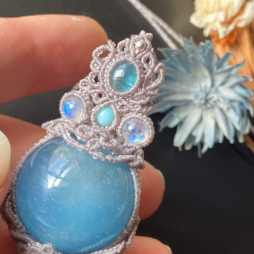 アクアマリン(ソフィア)×アパタイト×3種類のムーンストーン×ブルー