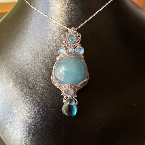 アクアマリン(ソフィア)×アパタイト×3種類のムーンストーン×ブルー