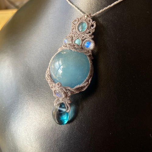 アクアマリン(ソフィア)×アパタイト×3種類のムーンストーン×ブルー