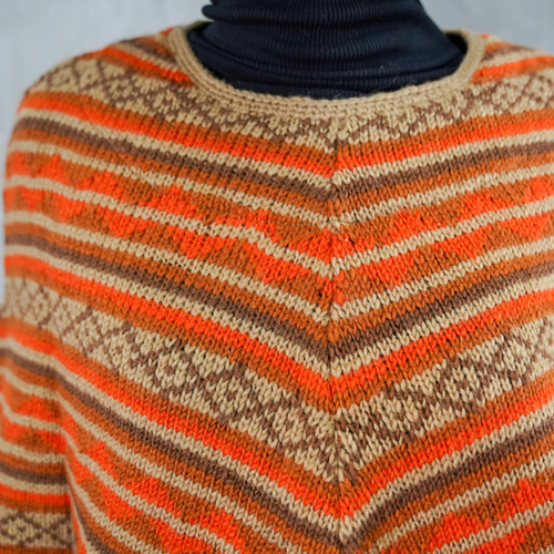 【美品】ミッソーニ　ニットセーター　ポンチョ　タートルネック　変形　オレンジタグ 美品】ミッソーニ ニットセーター ポンチョ タートルネック 変形