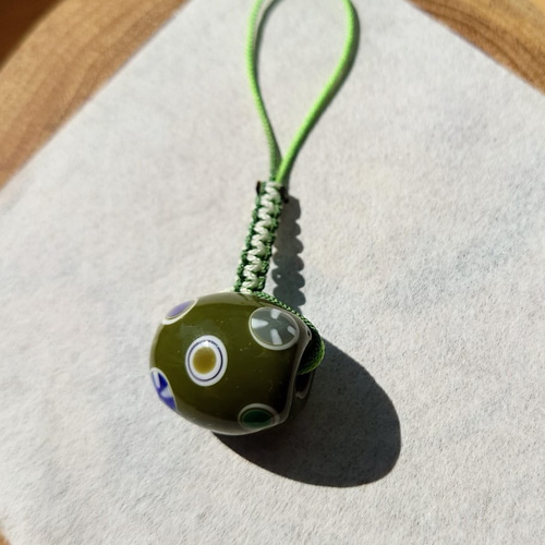 行雲流水 とんぼ玉 根付 ガラス 星紋 鶯茶 和装小物（帯・半襟