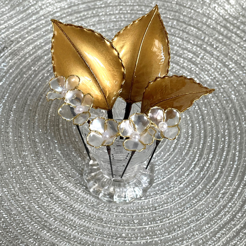アメリカンフラワー（ディップフラワー）クリスマスリース　GOLD♡ アメリカンフラワー ウェディングヘアアクセサリー 華