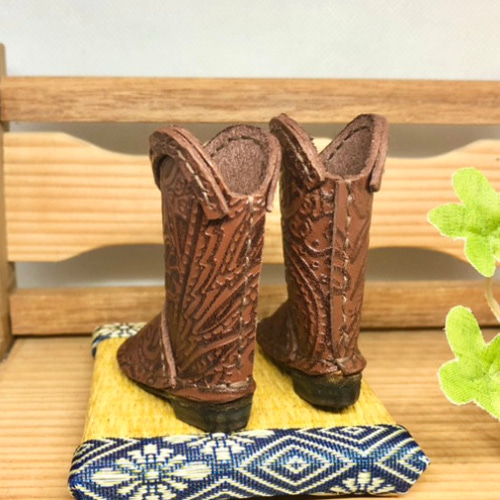 森き ペイズリー型押しウエスタンブーツ miniature boots. その他置物