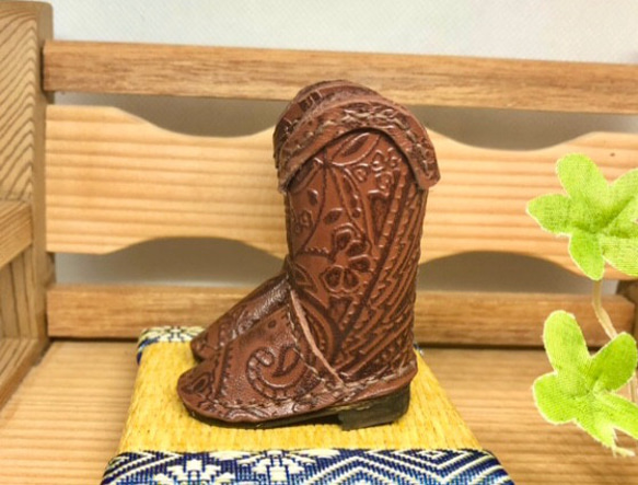 森き ペイズリー型押しウエスタンブーツ miniature boots. その他置物