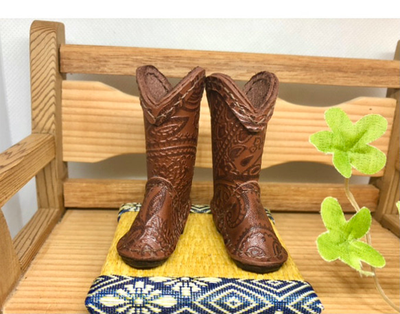 森き　ペイズリー型押しウエスタンブーツ　miniature boots. 2枚目の画像