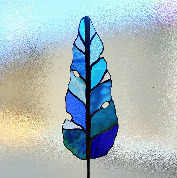 青い木のステンドグラス 3枚目の画像