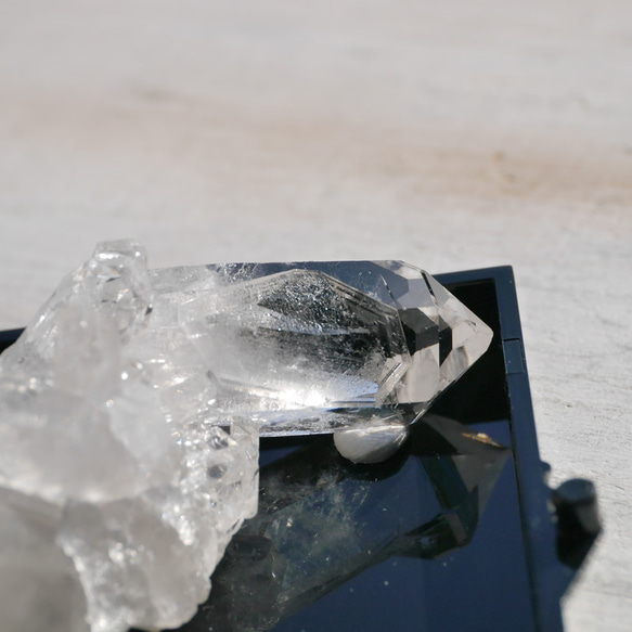 15%OFFSale天然石 約53g 水晶クラスター(ゼカ・デ・ソウザ産)ラベル付[zqkit-221110-02] 10枚目の画像