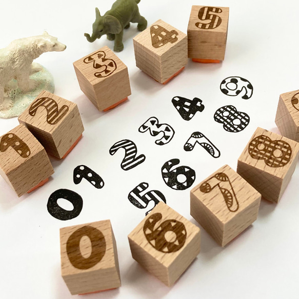 ☆　個性が光る♪数字のはんこセット【0〜9・10個入り】 1枚目の画像