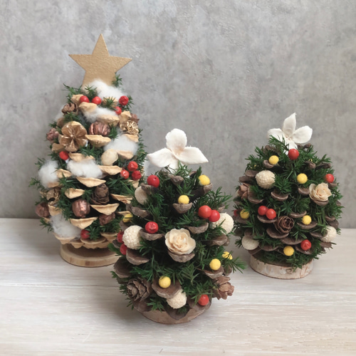 大きな松ぼっくりの小さなクリスマスツリー ドライフラワー Mamaleaf 