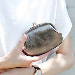 送料無料 小さい財布 ミニマム 革巻き がま口 国産 箔レザー 財布 本革 3枚目の画像