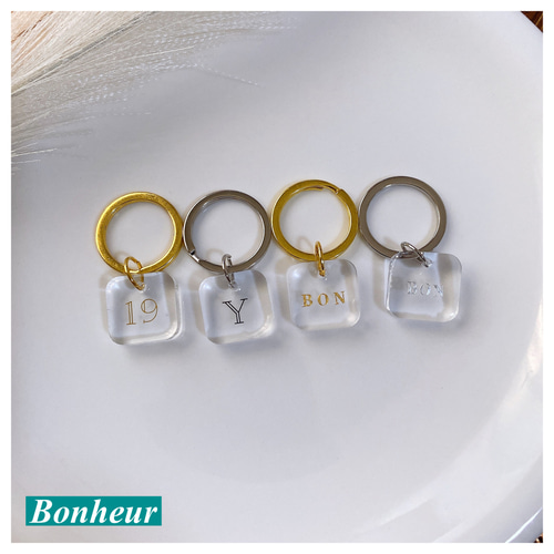 名入れ クリアチャーム】人気No.1 ミニスクエア キーホルダー