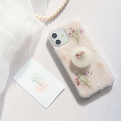 chiffonpink かすみ草とpearlflower スマホグリップ付き 押し花スマホケース  全機種 クリア 2枚目の画像