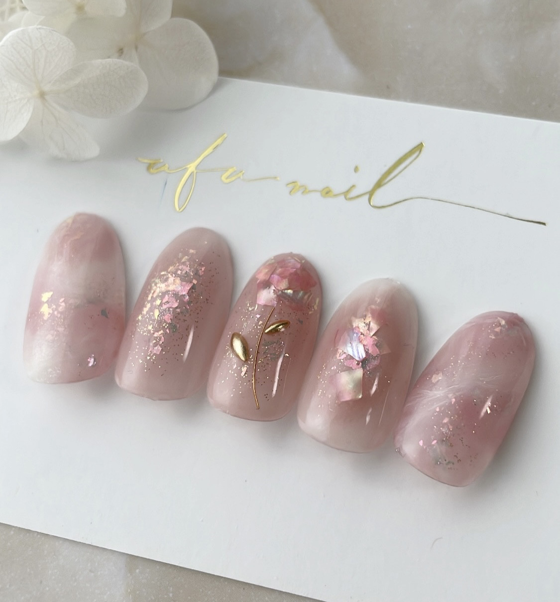 ローズクォーツのシェルローズネイル