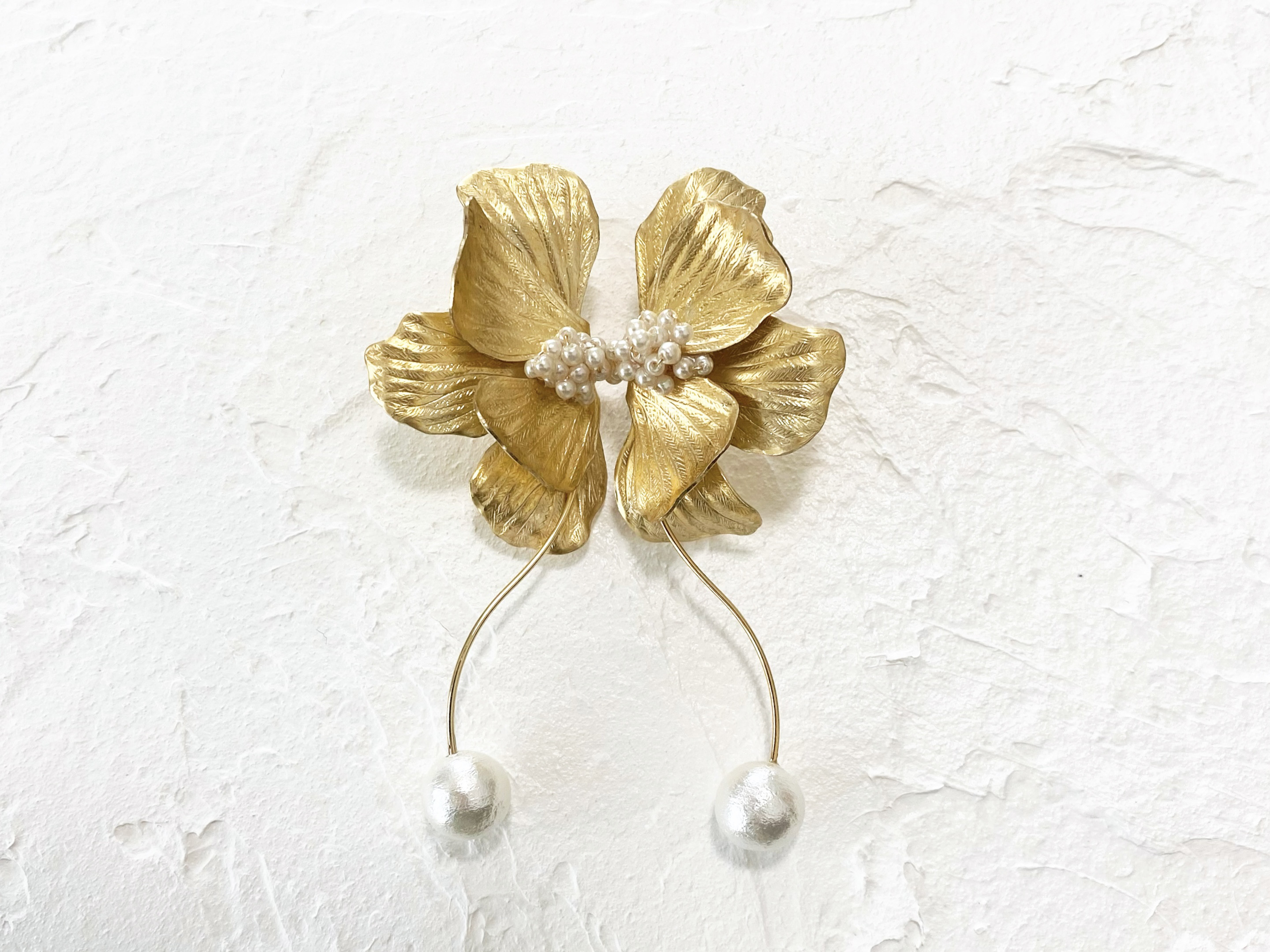 ブラスパーツゲラニウムハーフウェーブイヤリング