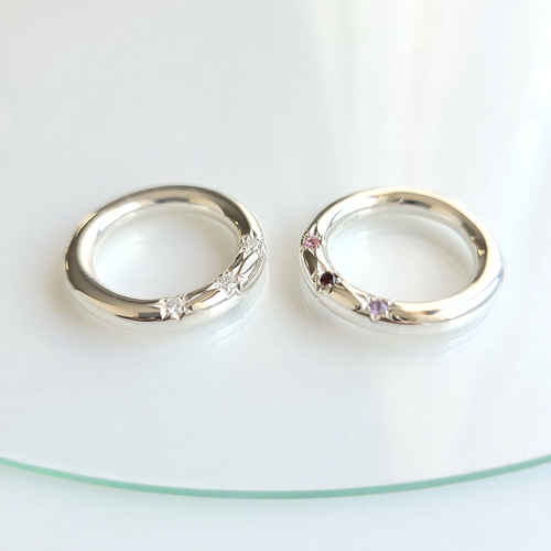 姉妹店コラボリング>埋め込み石のベーシックリング 4石全て誕生石を