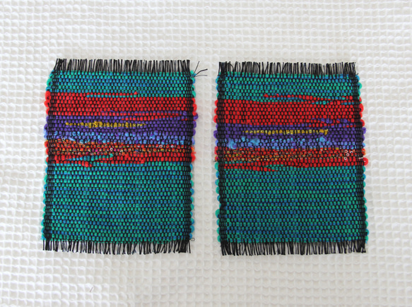 《訳ありお得価格》おしゃれな手織りコースター2枚セットB　 グリーンレッド/ティータイム/敷物 2枚目の画像