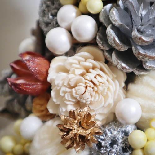 B4 ソラフラワーと松ぼっくりの クリスマスツリー（ミニ） アート