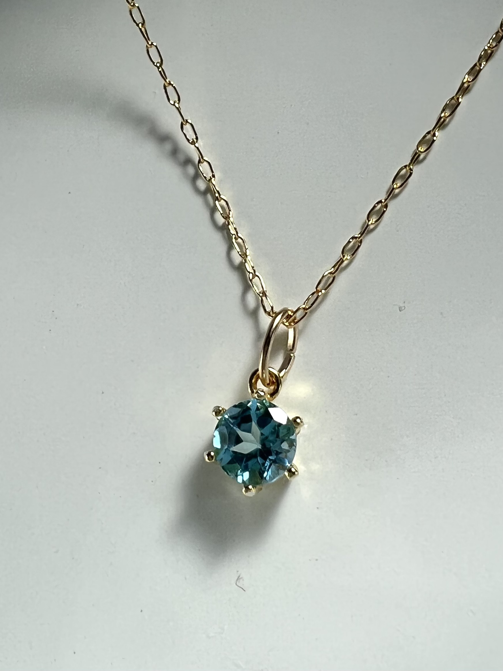 【14KGF】スイスブルートパーズの一粒ネックレス