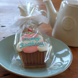 カップケーキ Happy Birthday （イエロー＆ホワイト/ピンク＆ホワイト） アイシングクッキー 4枚目の画像