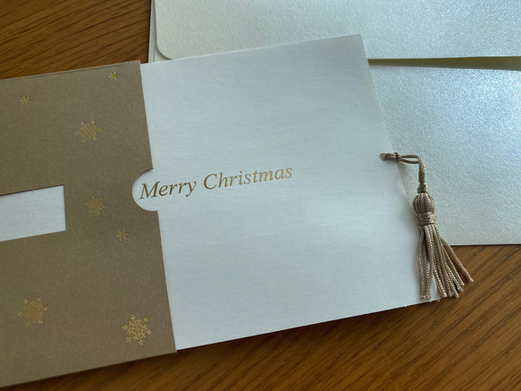 再入荷！イタリア製　品のある、大人のクリスマスカード！『エンボス加工　きらきら箔押し　ツリー柄』～タッセル付き～ 7枚目の画像