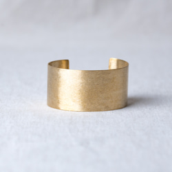無垢真鍮のバングル｜W30mm 〈丁度いいサイズが見つかる〉5サイズ 3枚目の画像