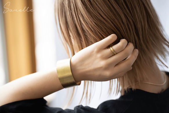 無垢真鍮のバングル｜W30mm 〈丁度いいサイズが見つかる〉5サイズ 6枚目の画像