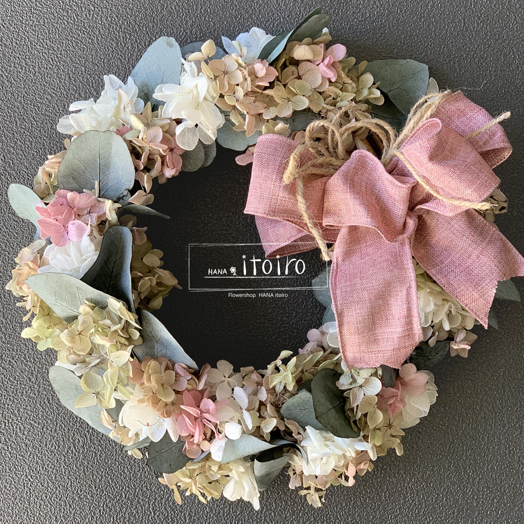 3wayあじさい　リース momo　プリザーブドフラワー 【クリスマス・お正月飾りピック付き】しめ飾り 4,340円