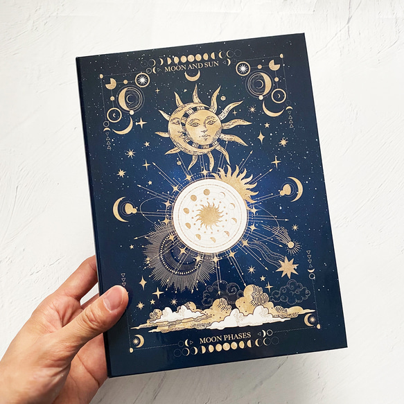 魔法の本のようなブックボックス 月と太陽、始まりの物語 "MOON&SUN" / 小物入れ 6枚目の画像