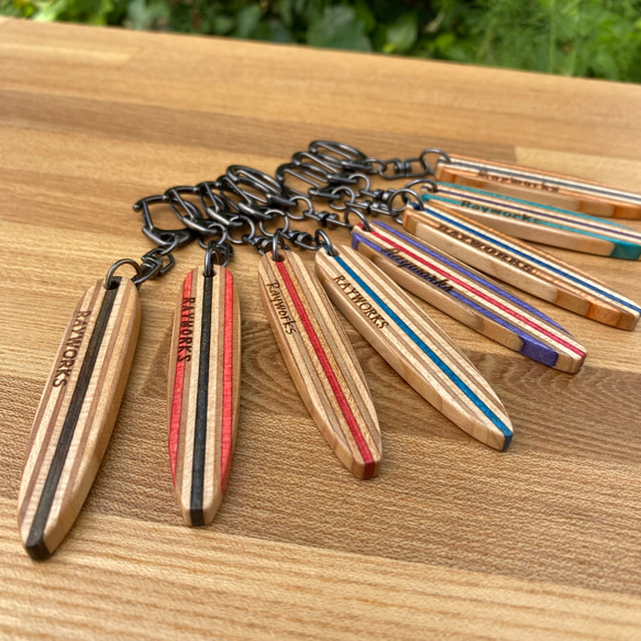 めぐ ドレス、サーフボード キーホルダー 名入れロングボード型キーホルダー○サーフボード○スケボー