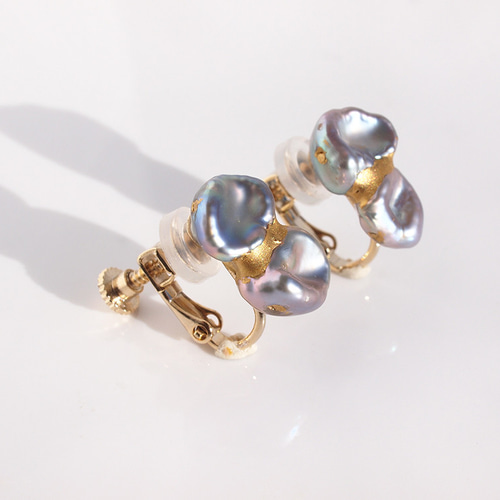 金継ぎケシパール[ピアス・イヤリング] -シルバーグレー- | 淡水