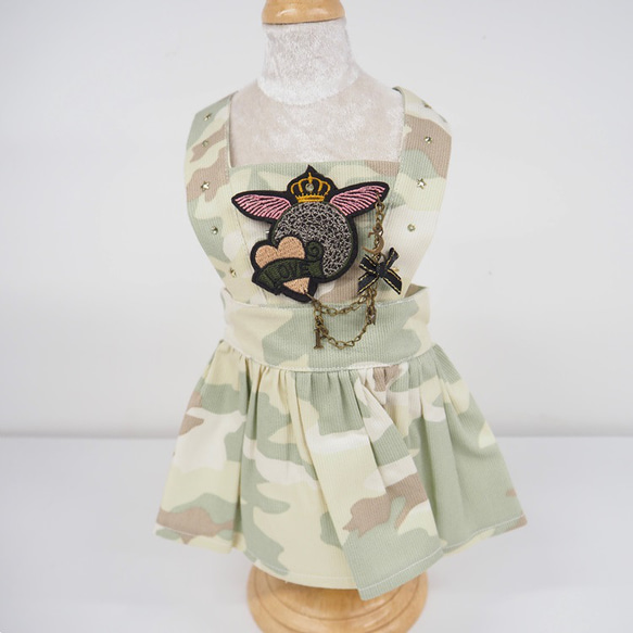 ジャンスカ風ワンピース デニム トップス ドッグウェア 迷彩柄 チャーム ドット 犬服 猫服 ペット P125 P127 5枚目の画像