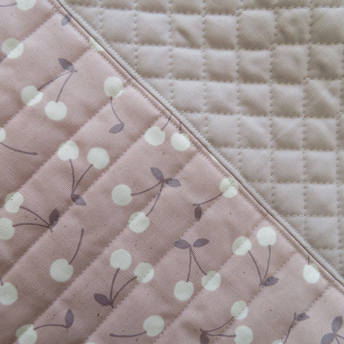 リボンも可愛い♡さくらんぼ×無地 キルティングのレッスンバッグ