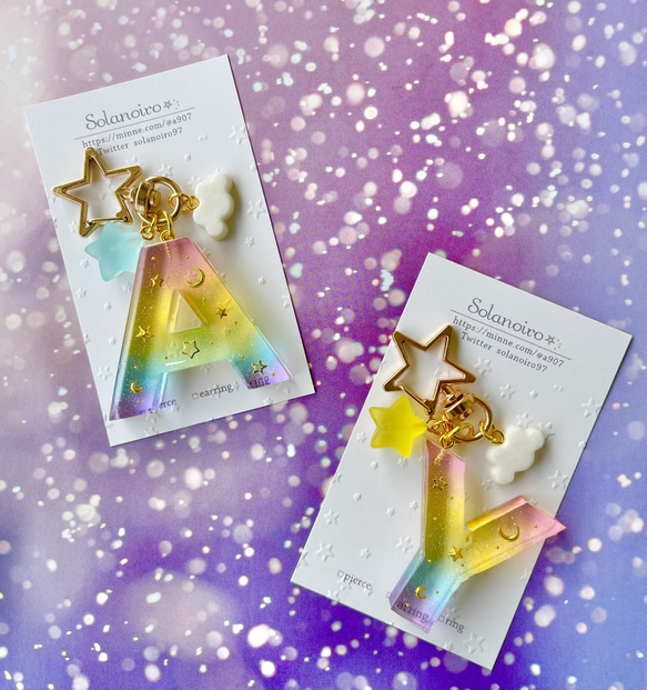 ひまわり　プレゼントに大人気！イニシャルキーホルダー 名入れ 誕生日 出産祝い ひまわり プレゼントに大人気！イニシャルキーホルダー 名入れ 誕生日