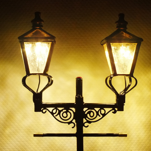 ステンドグラス　ガス燈のある街並み ステンドグラス ガス燈のある街並み ステンドグラス ガス燈のある街並み