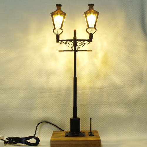 セピア色したガス燈（銀朱）ver.8 ステンドグラスとLEDの手作り 1115