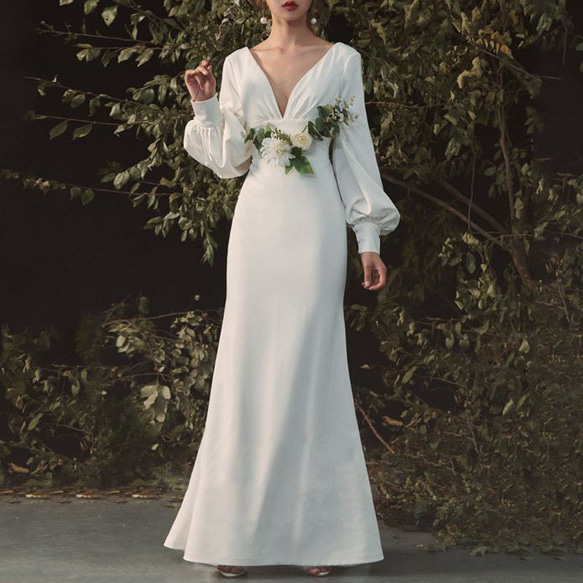 強光沢 薄手 サテン ウェディングドレス 長袖 ロングトレーン 90年代 高貴なサテン×レース 長袖ウェディングドレス ロングトレーン