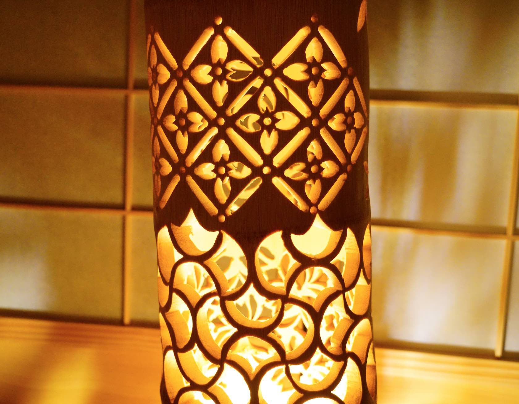 竹灯り・竹あかり・竹灯籠・竹灯篭・竹ランプ   繊細・両面彫り～～ 癒しの灯り★太陽の印★～～