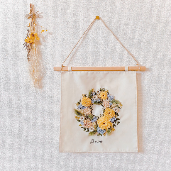 ナチュラルでおしゃれなお花の刺繍タペストリー 壁飾り グリーン