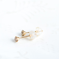 Salt & Pepper 薄茶色*ダイヤモンドのピアス 18k gold 6枚目の画像