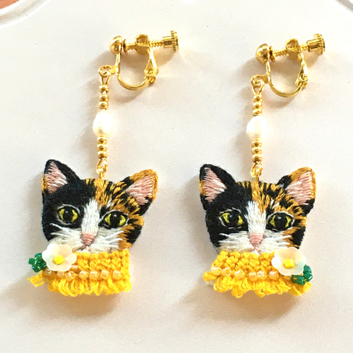 受注製作】サビ三毛猫ちゃんのイヤリング／ピアス イヤリング