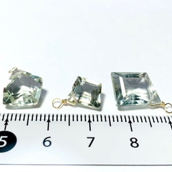 【天然石チャーム】グリーンアメジストAAA　14kgf　ファンシーシェイプカット 1個 　ハンドメイド素材 5枚目の画像