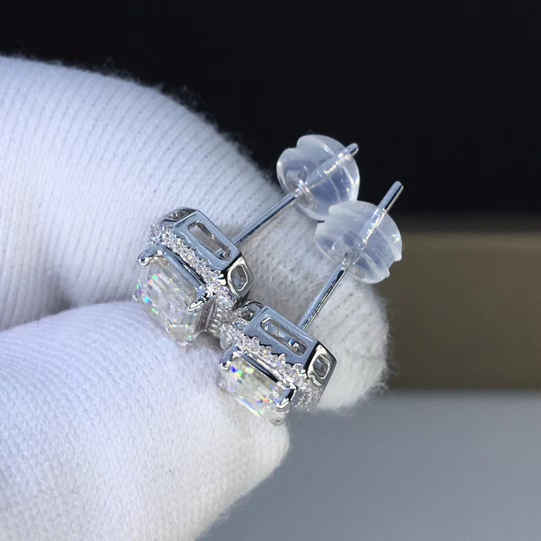 合計1.6カラット 】輝く モアサナイト ダイヤ ピアス K18WG ピアス