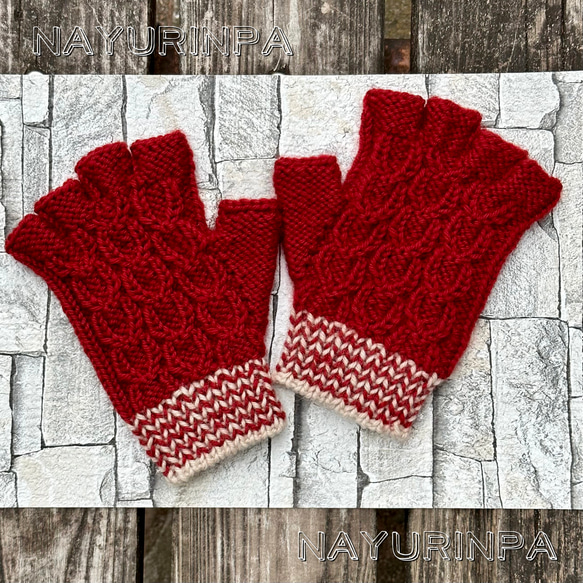 赤の手袋/赤の指先なし手袋/赤のハンドウォーマー／赤のアームウォーマー 1枚目の画像