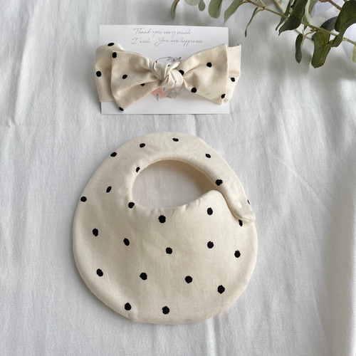 ハンドメイドスタイ　たまごポンポン　ぴっぴ様 ハンドメイドスタイ たまごポンポン ぴっぴ様