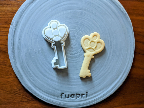 鍵 key　クッキーカッター／クッキー型 2枚目の画像