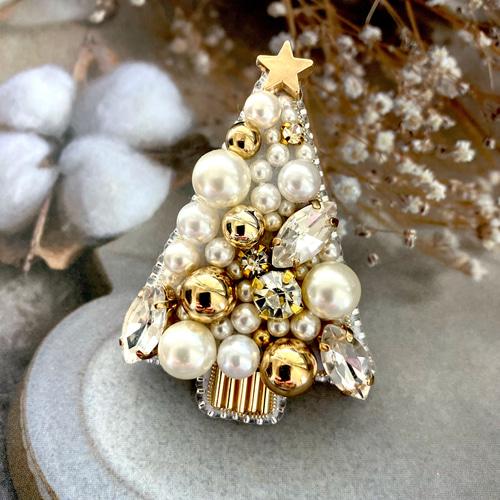 ビーズ刺繍ブローチ クリスマスツリー ゴールド ガラスビジュー×パール