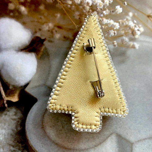 ビーズ刺繍ブローチ クリスマスツリー シルバー ガラスビジュー×パール