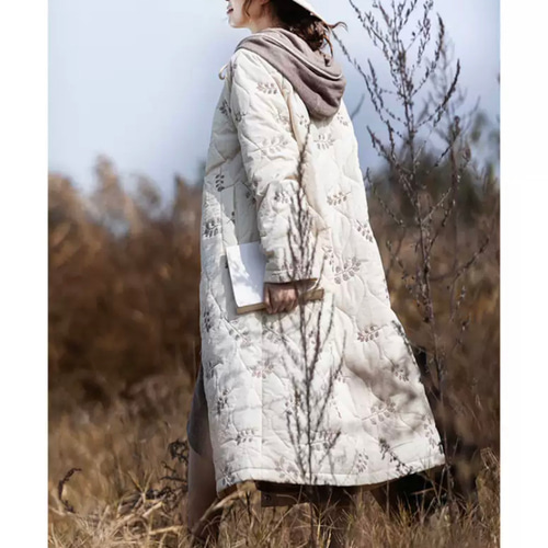 刺繍生地のキルティングコート ポケット付き【春秋】ベージュ系 コート