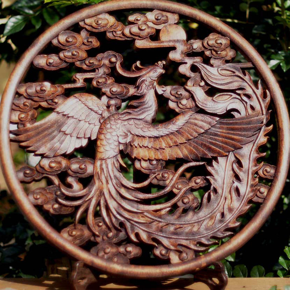 【お正月2024】飛天鳳凰40㎝　大型円型彫刻（アンティーク調） 壁掛け金具・台座付き 1枚目の画像