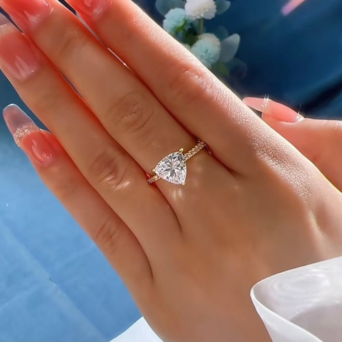 2カラー トライアングル 三角 高炭素ダイヤモンド シンプル キラキラ  